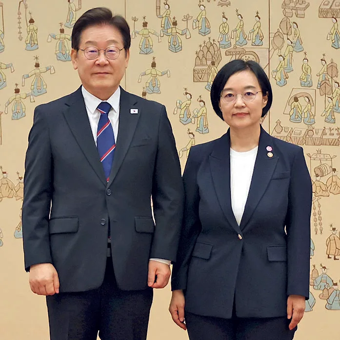 《韓國國務總理候選人韓成淑,巨額財富身陷房地產爭議》相關圖片(2/2)
